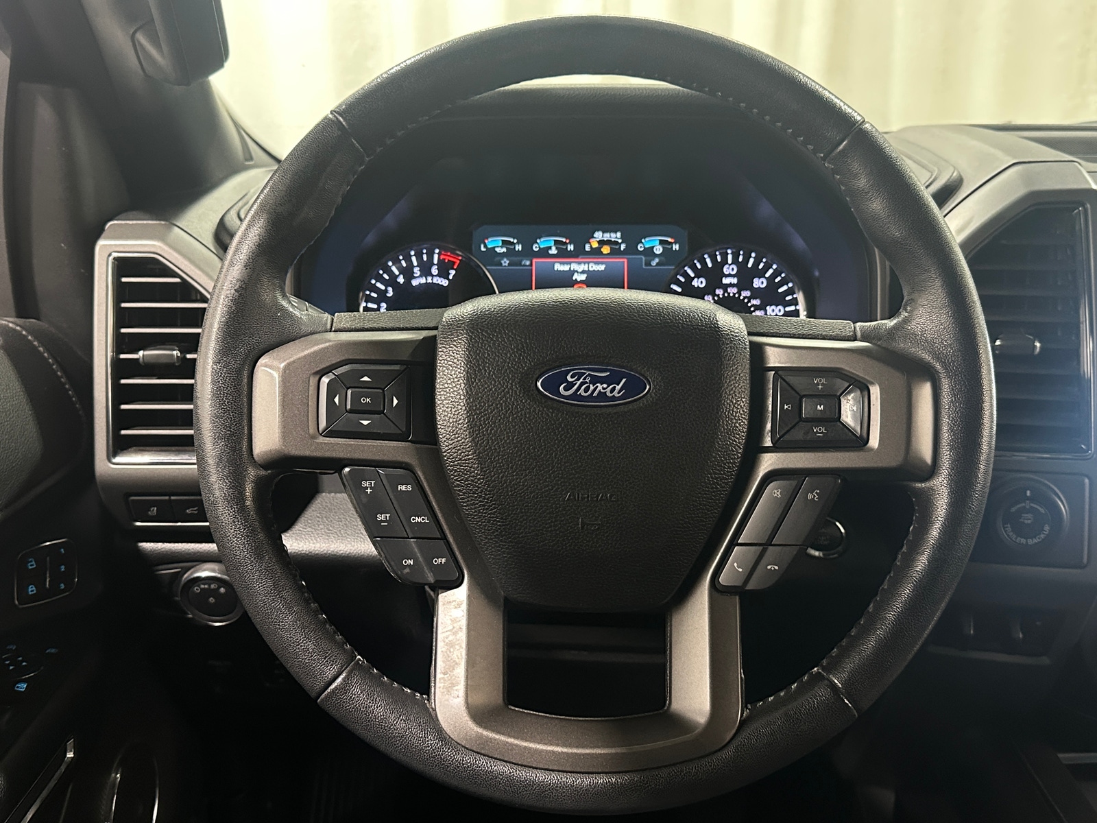 Thumbnail: 2018 Ford Expedition - 5