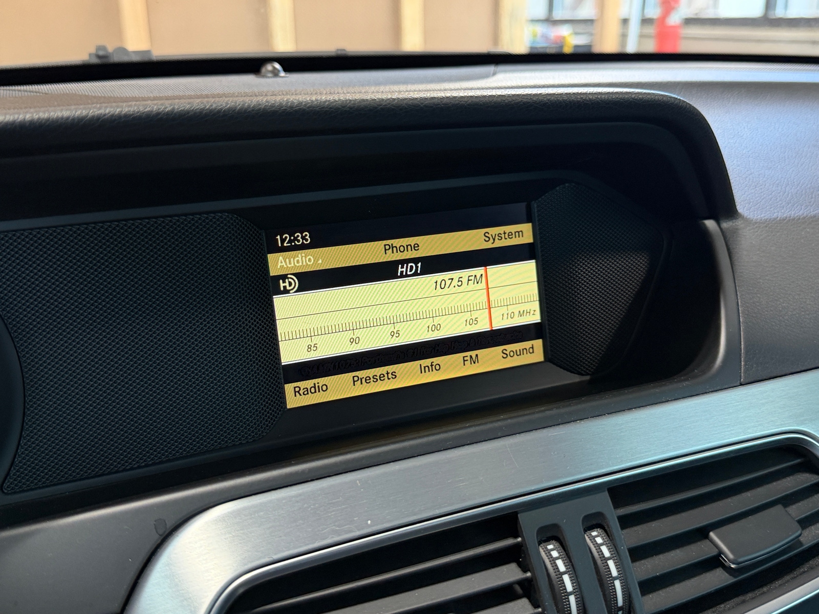 Thumbnail: 2012 Mercedes-Benz C-Class - 2