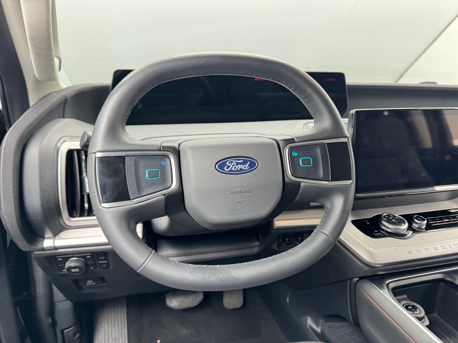 Thumbnail: 2025 Ford Expedition - 5