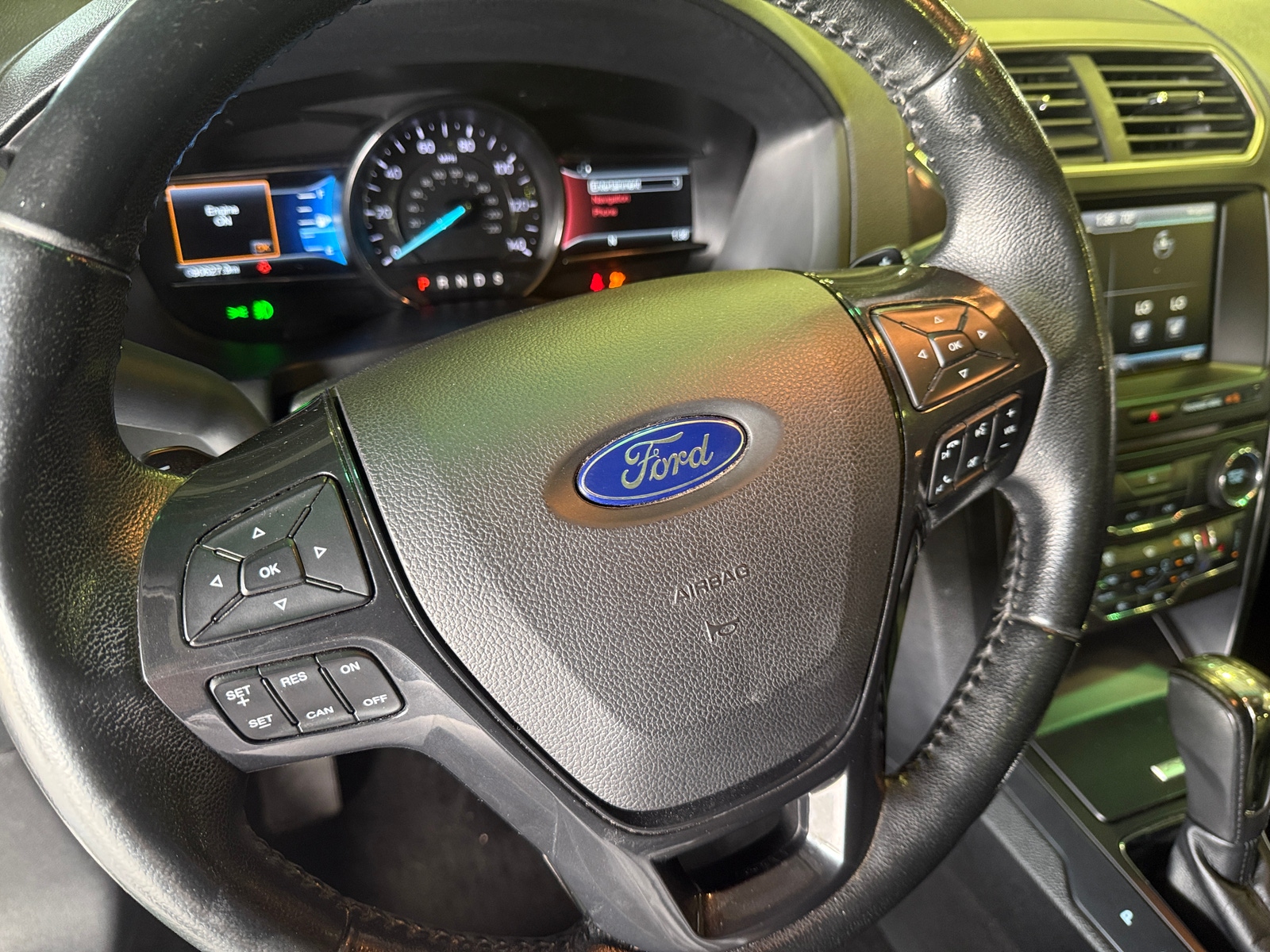 Thumbnail: 2016 Ford Explorer - 5