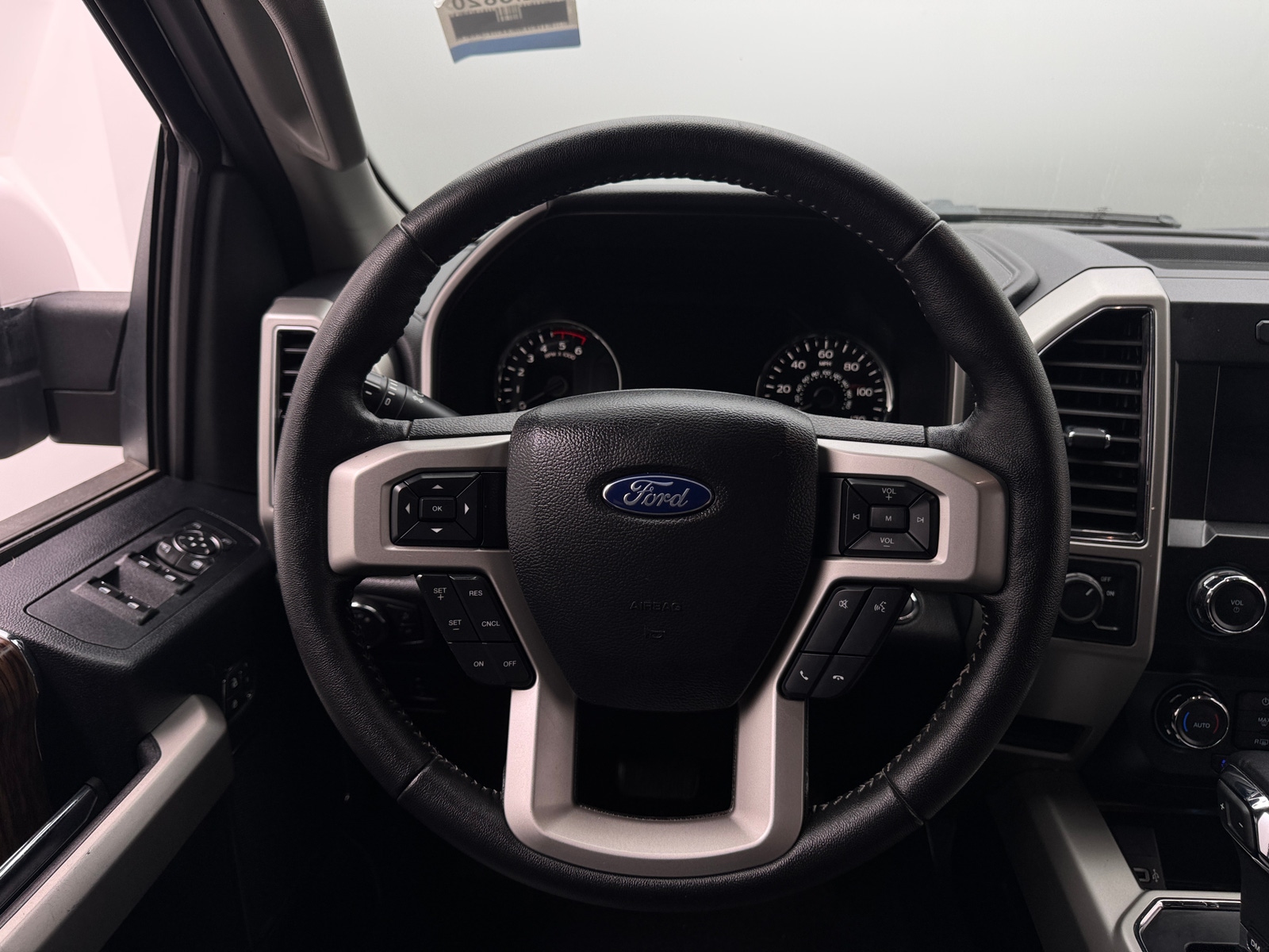 Thumbnail: 2019 Ford Econoline - 4