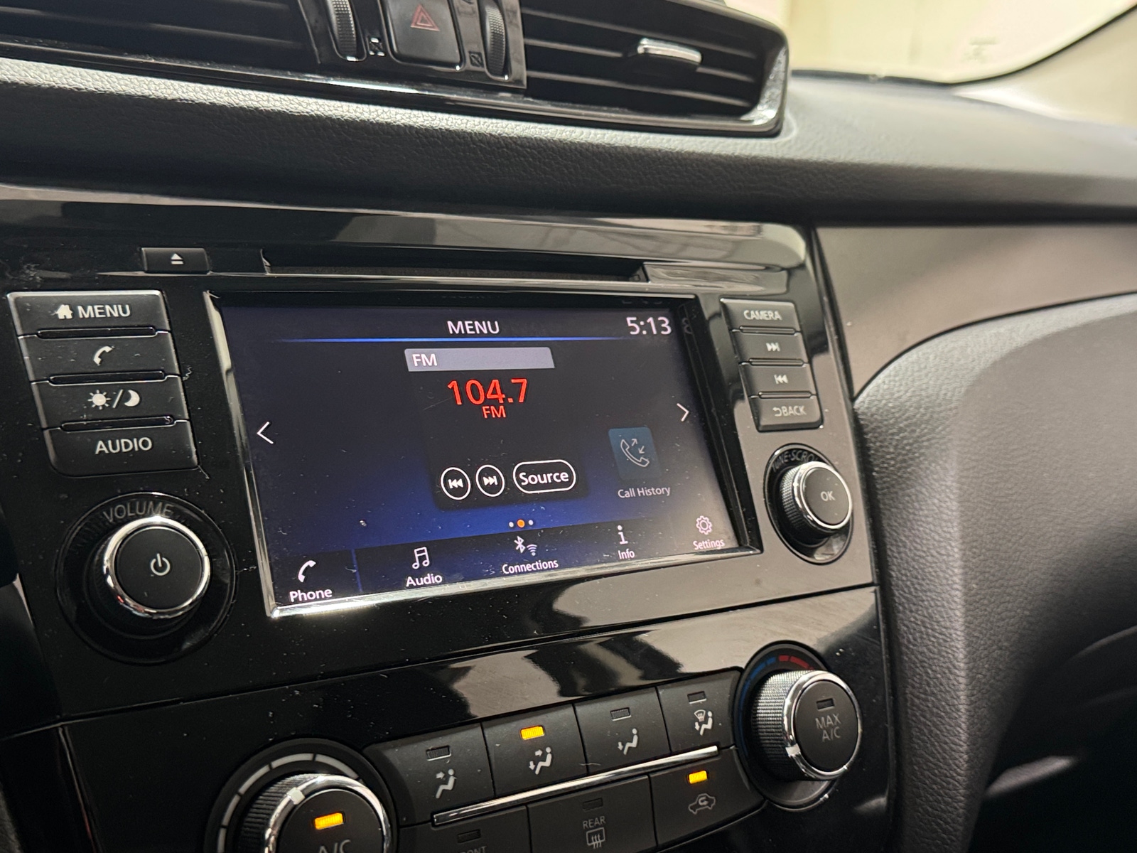 Thumbnail: 2021 Nissan Rogue Sport - 4