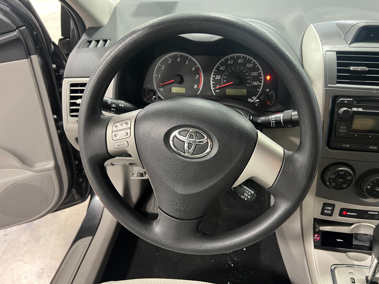 Thumbnail: 2012 Toyota Corolla - 5