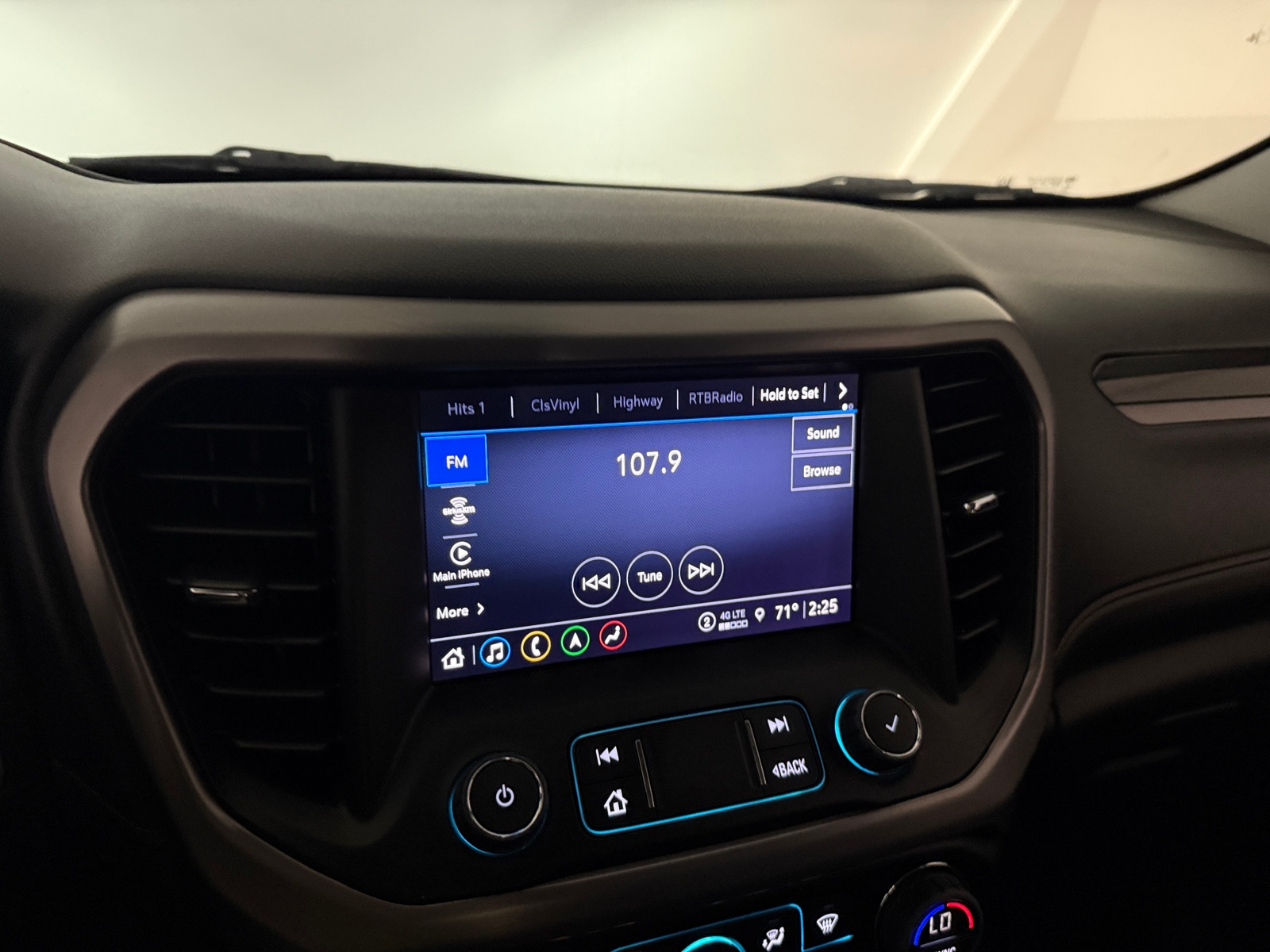 Thumbnail: 2023 GMC Acadia - 4