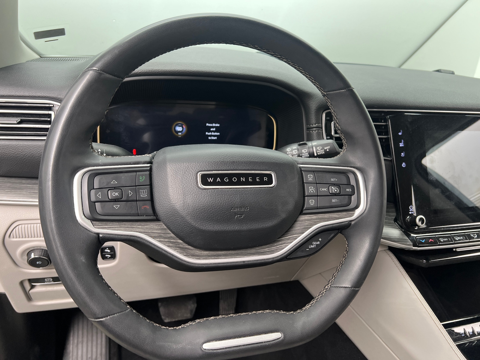 Thumbnail: 2023 Jeep Wagoneer - 4