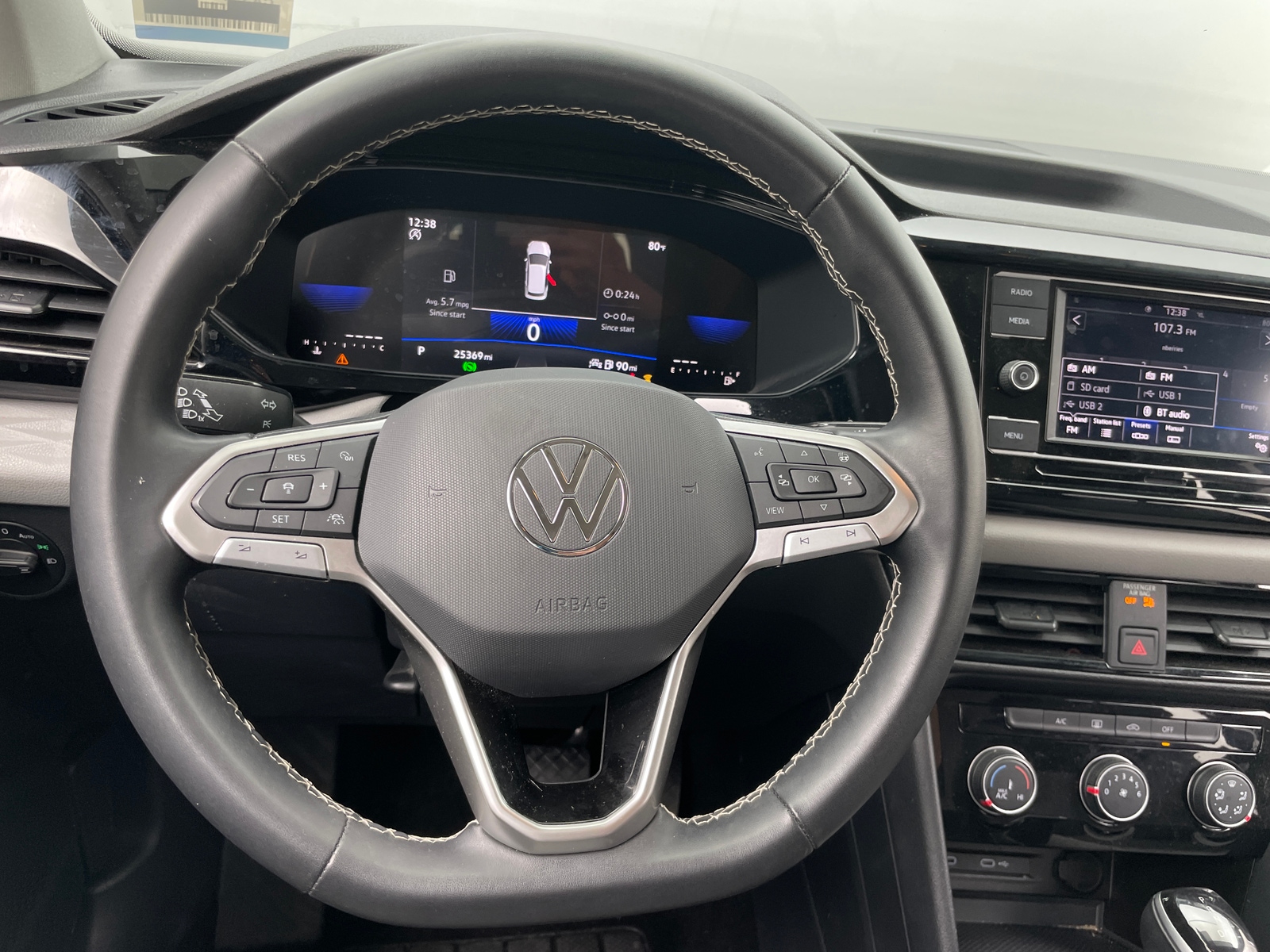 Thumbnail: 2023 Volkswagen Taos - 5