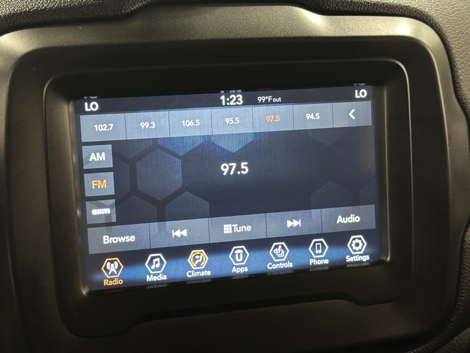 Thumbnail: 2018 Jeep Renegade - 4