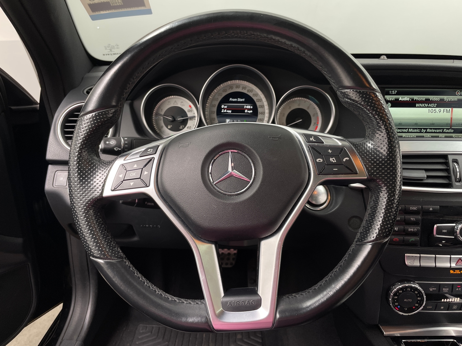 Thumbnail: 2015 Mercedes-Benz C-Class - 3