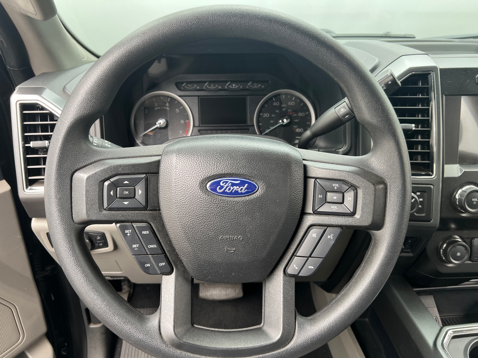 Thumbnail: 2022 Ford Econoline - 5