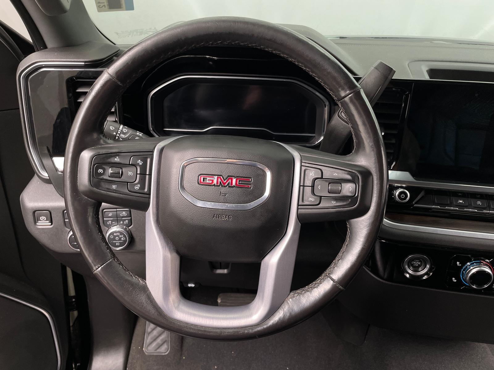 Thumbnail: 2022 GMC Sierra 1500 - 4