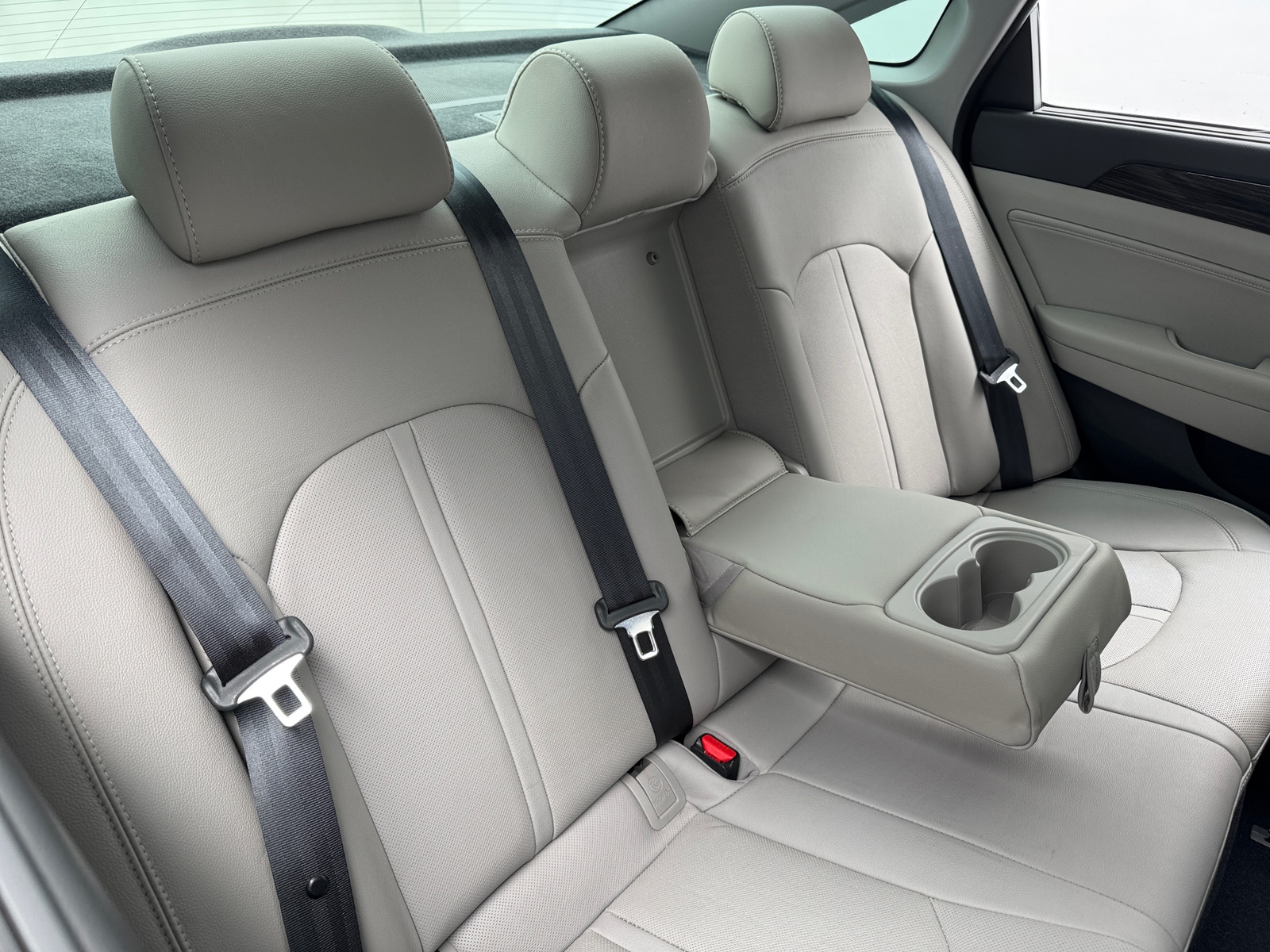 Thumbnail: 2016 Hyundai Sonata - 6