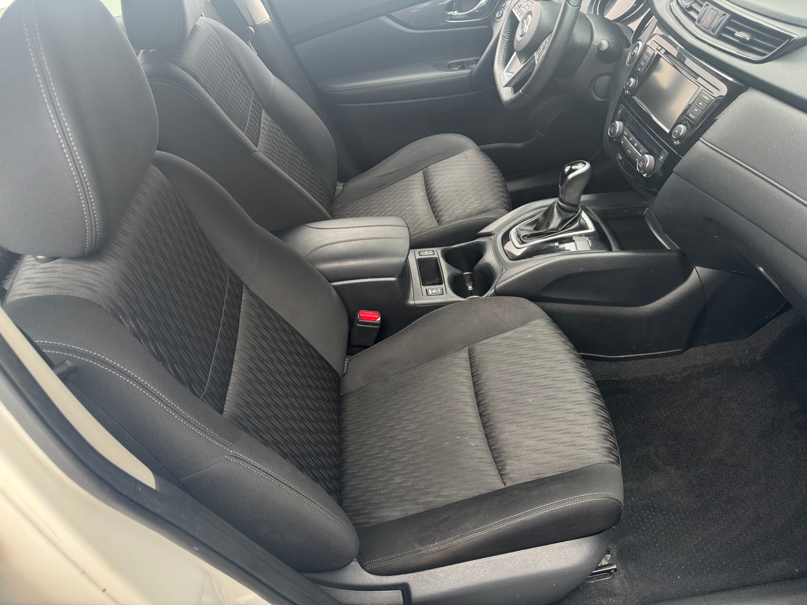 Thumbnail: 2019 Nissan Rogue - 2