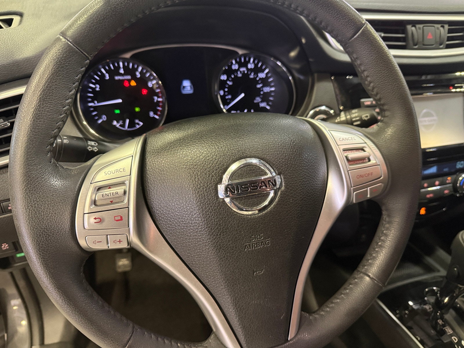 Thumbnail: 2016 Nissan Rogue - 4