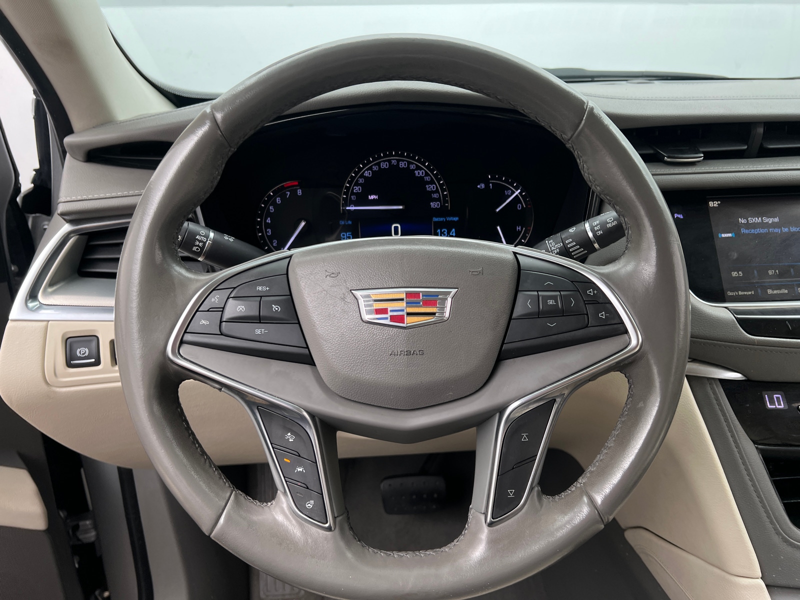 Thumbnail: 2019 Cadillac XT5 - 4