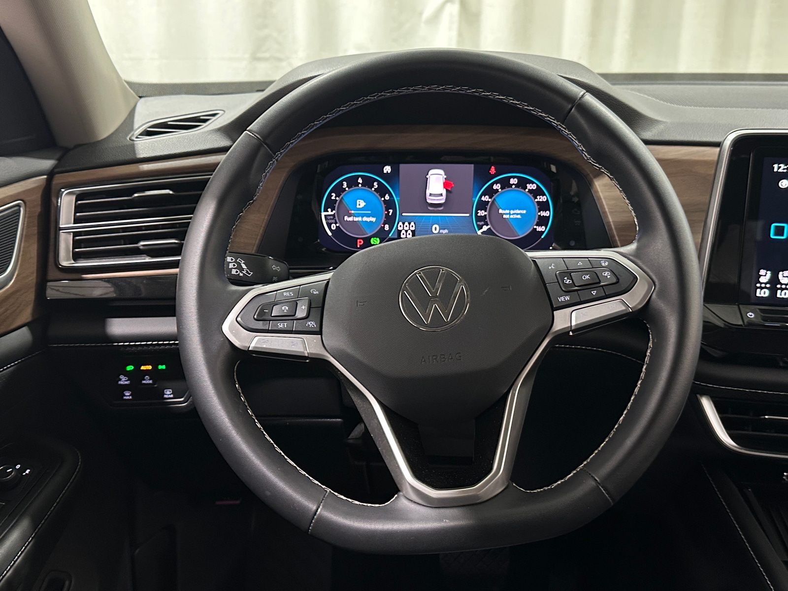 Thumbnail: 2026 Volkswagen Atlas - 5