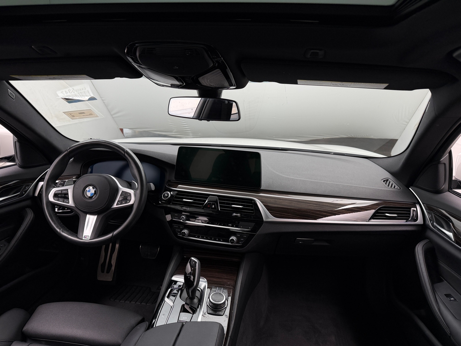 Thumbnail: 2022 BMW 5 Series - 2