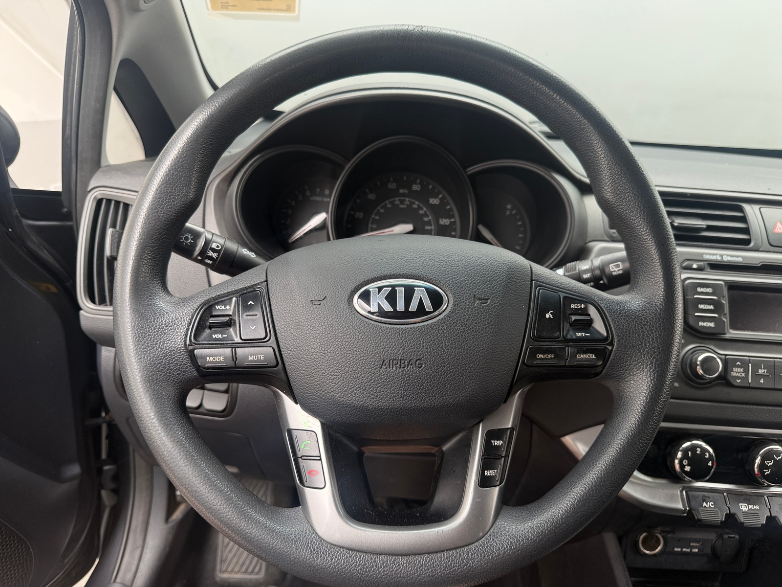 Thumbnail: 2013 Kia Rio - 5