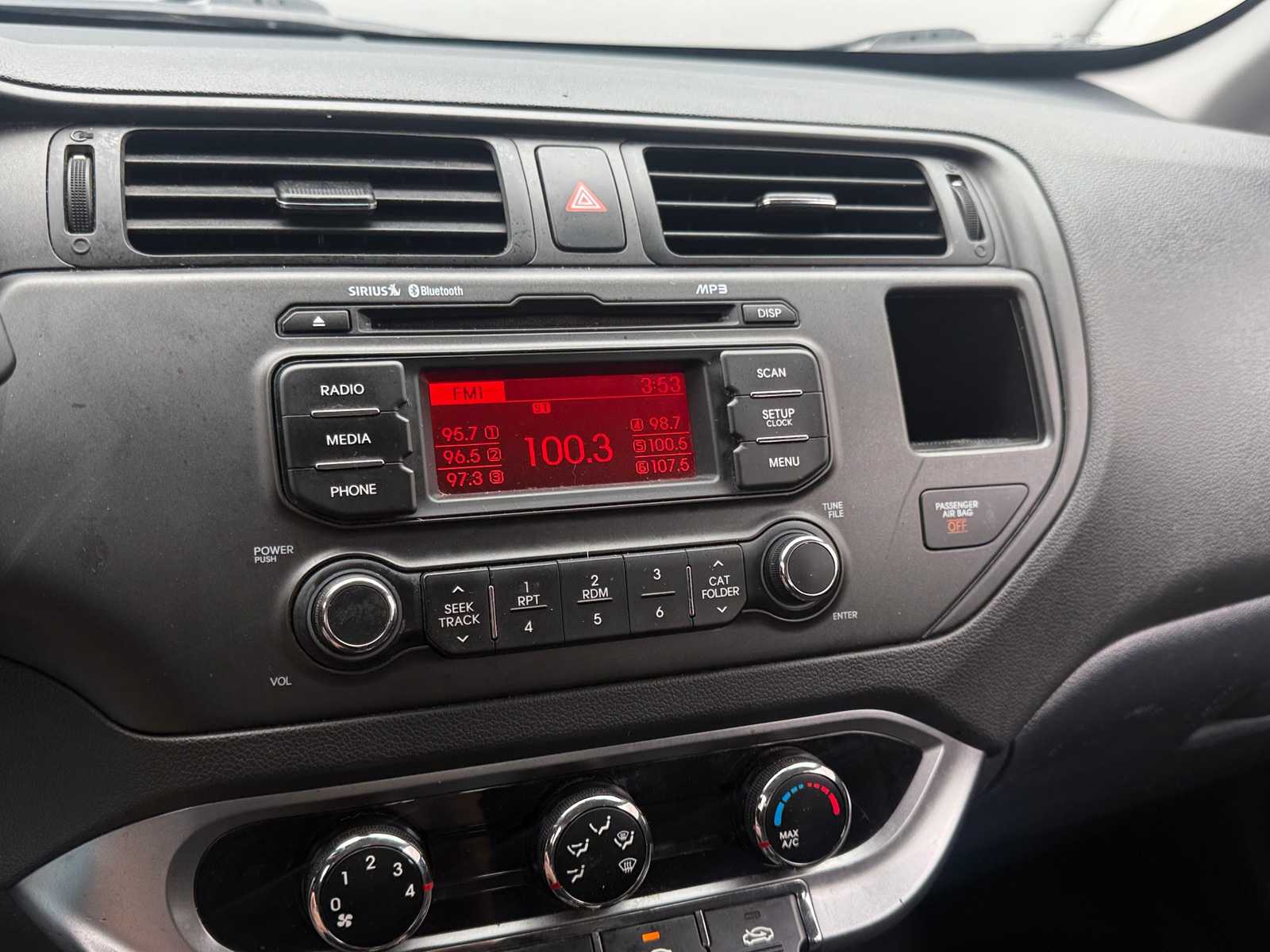 Thumbnail: 2013 Kia Rio - 4