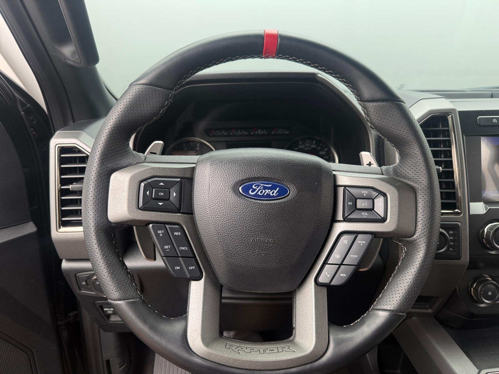 Thumbnail: 2019 Ford Econoline - 5