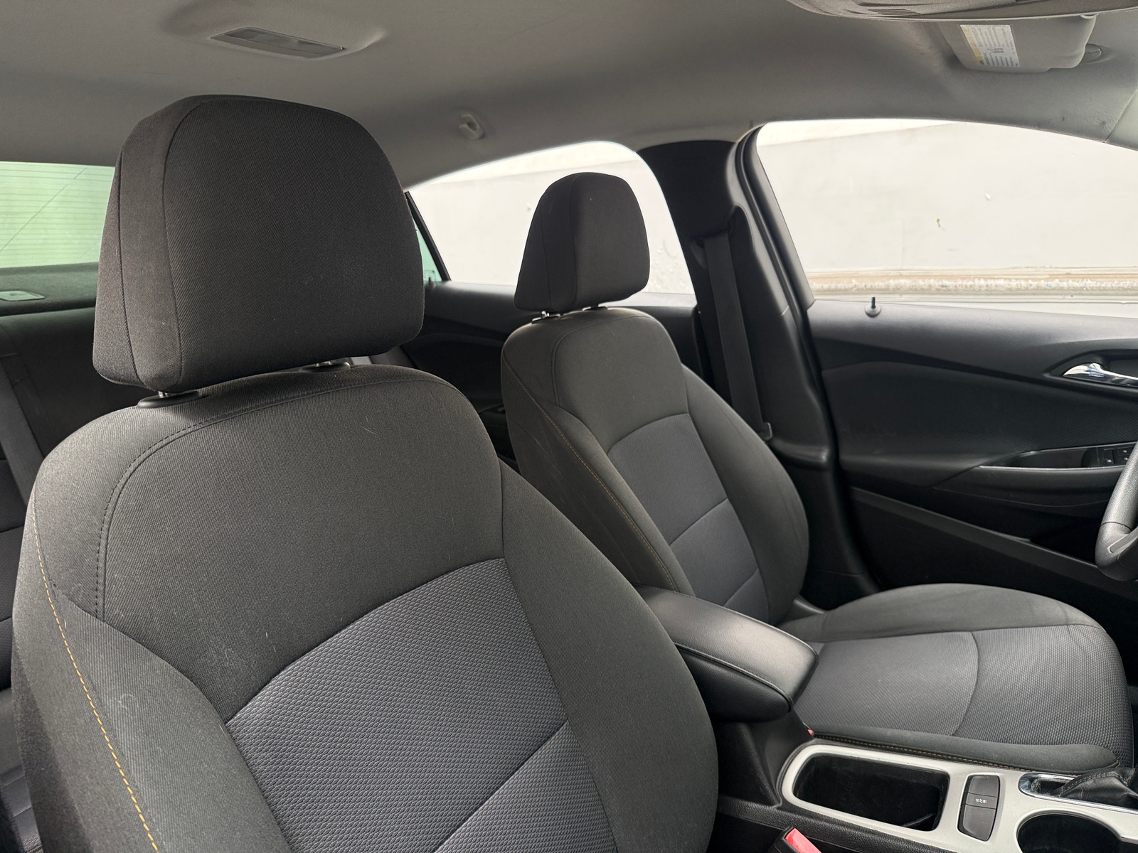 Thumbnail: 2018 Chevrolet Cruze - 2
