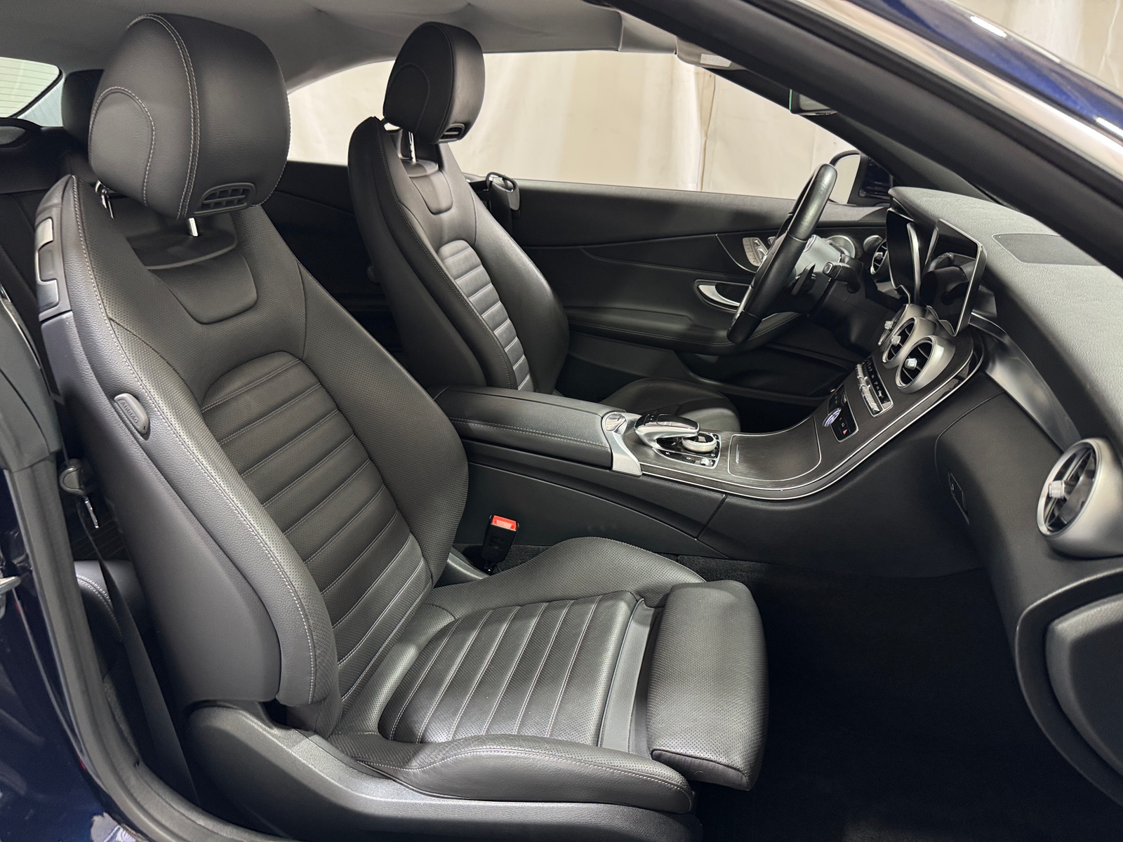 Thumbnail: 2021 Mercedes-Benz C-Class - 2