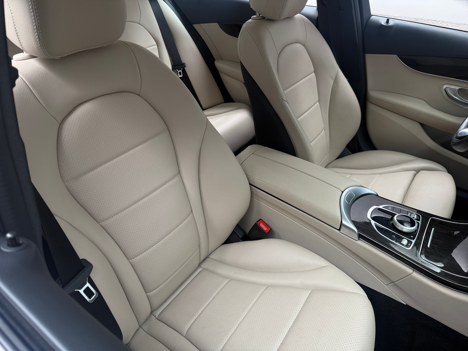 Thumbnail: 2017 Mercedes-Benz C-Class - 2