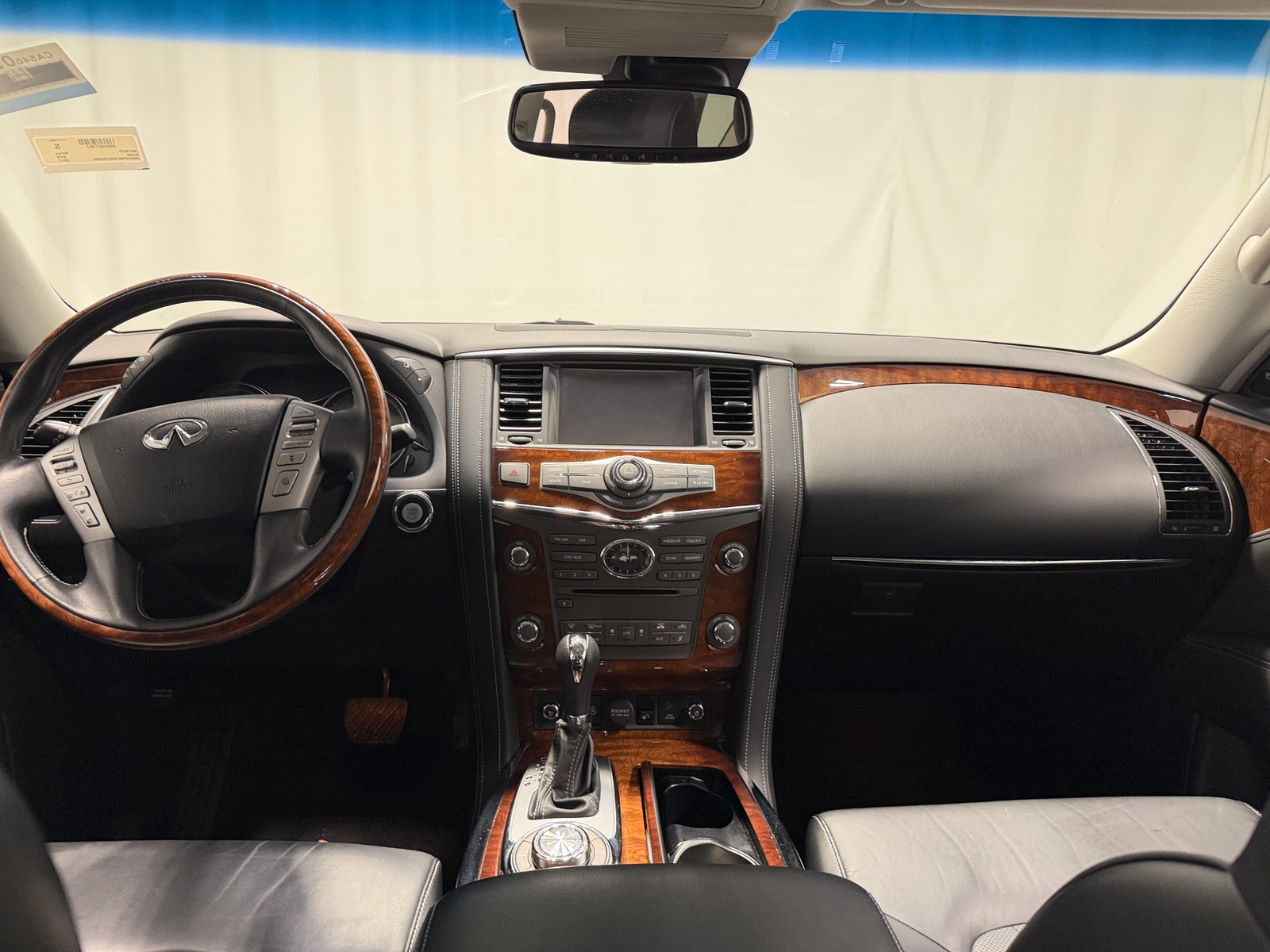 Thumbnail: 2017 INFINITI QX80 - 2