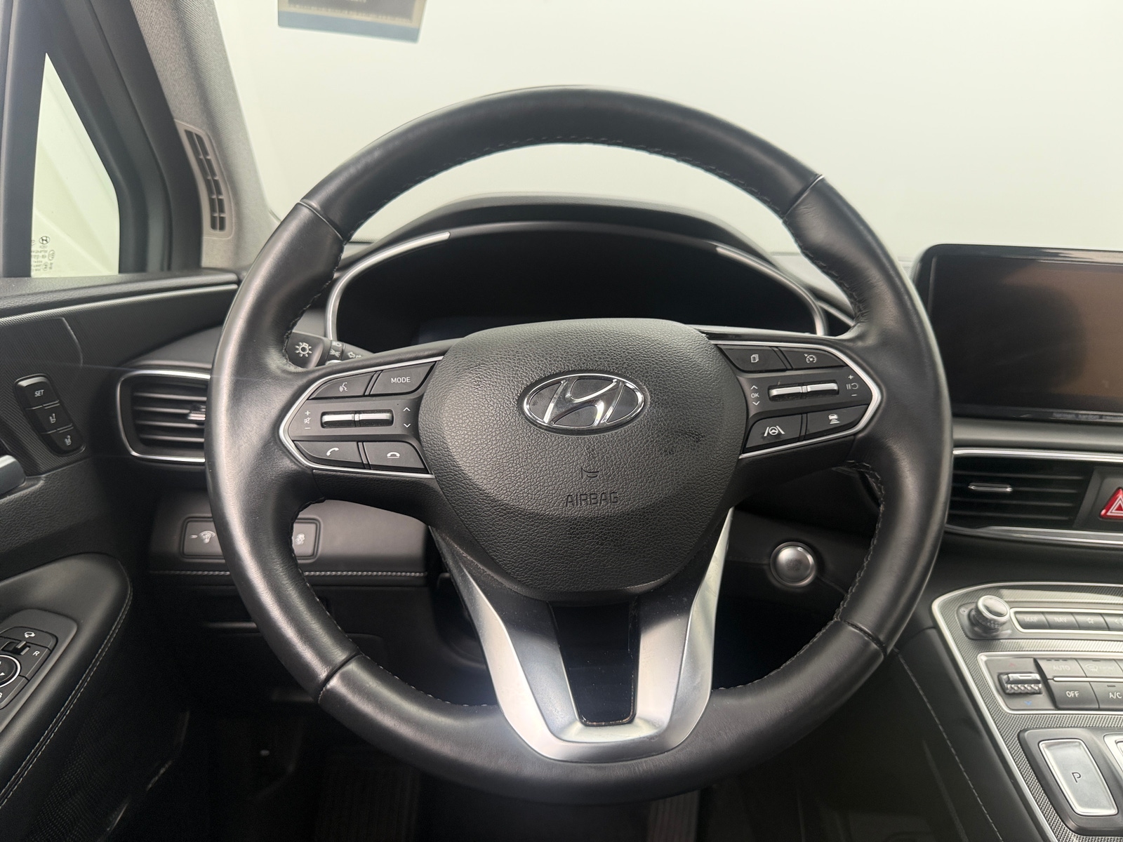 Thumbnail: 2023 Hyundai Santa Fe - 4