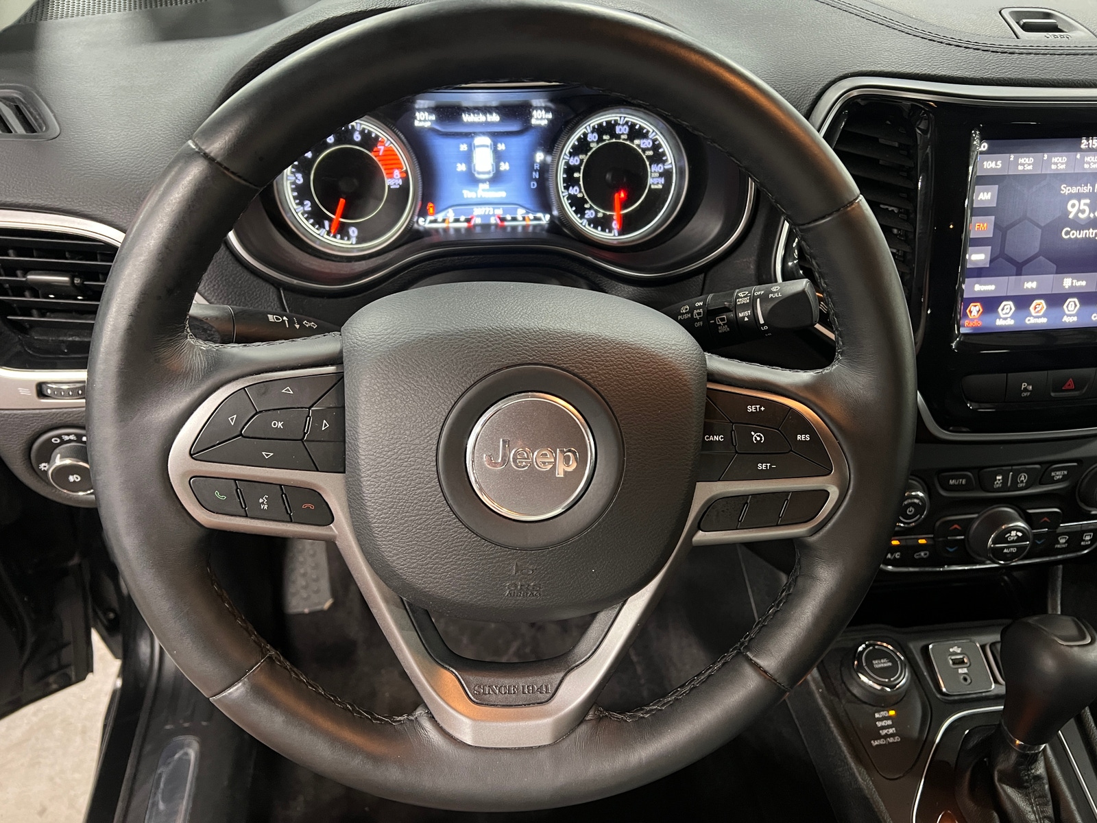 Thumbnail: 2019 Jeep Cherokee - 4