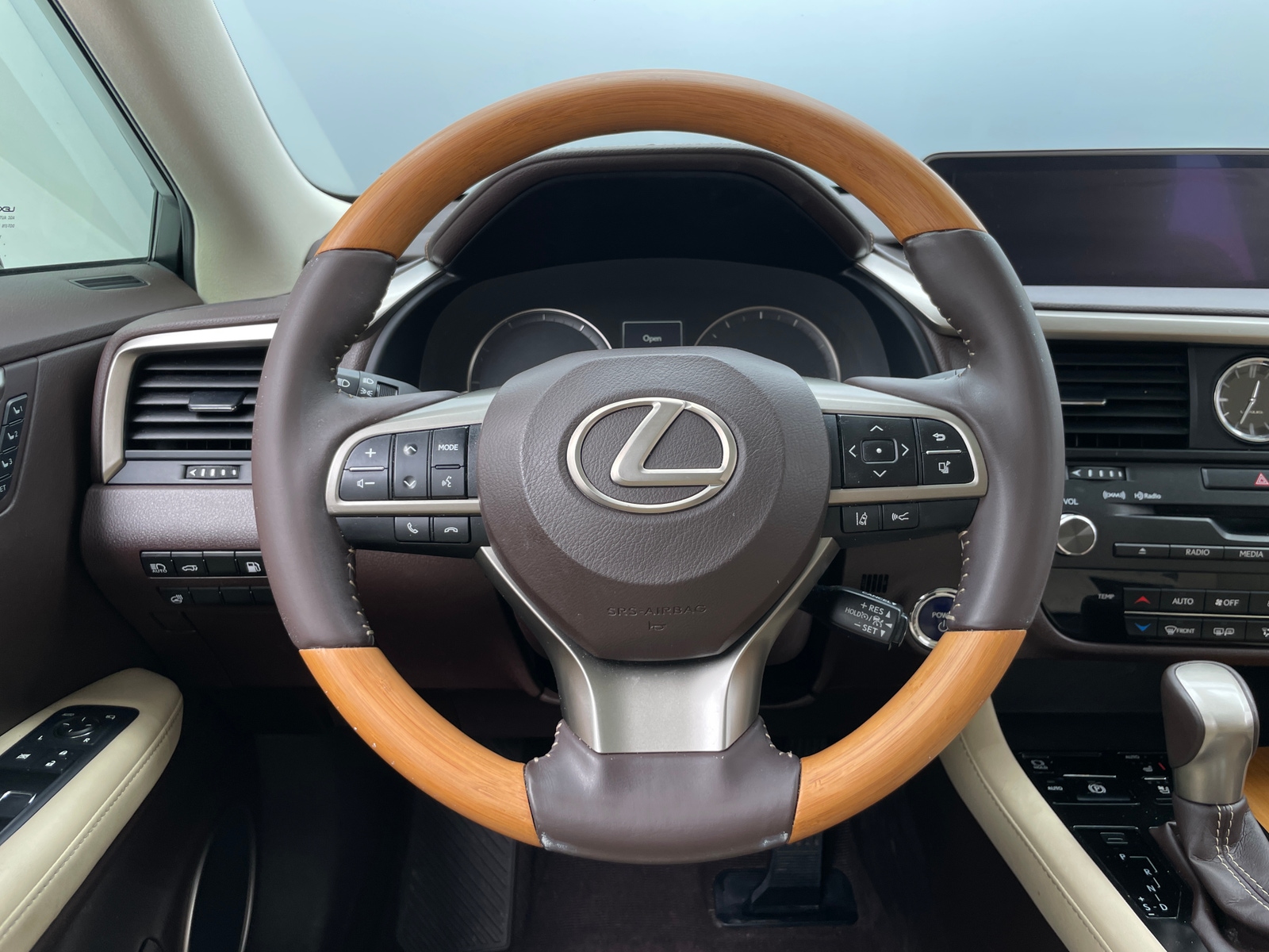 Thumbnail: 2016 Lexus RX - 4