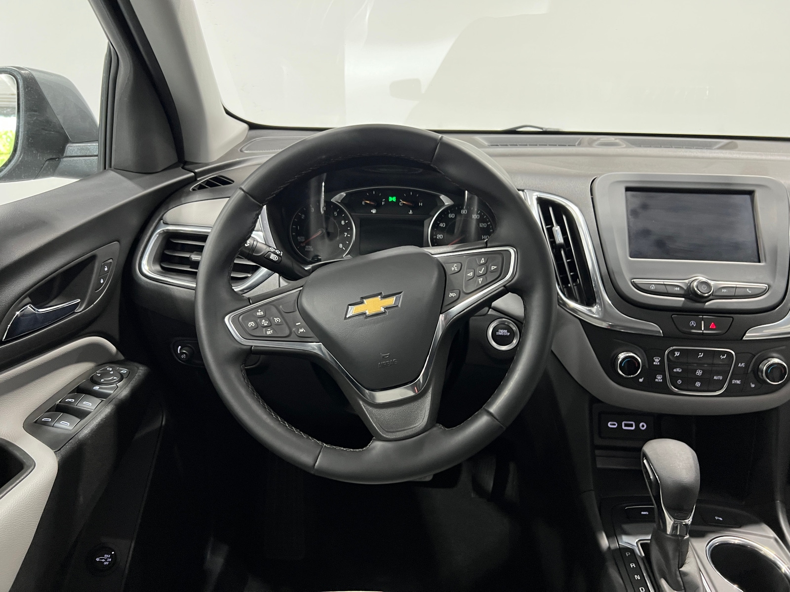 Thumbnail: 2024 Chevrolet Equinox - 5
