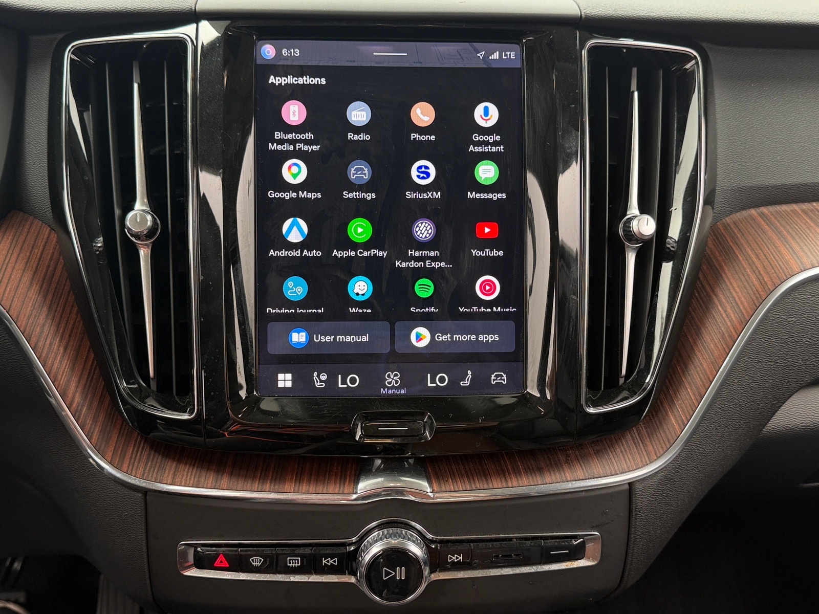 Thumbnail: 2023 Volvo XC60 - 3