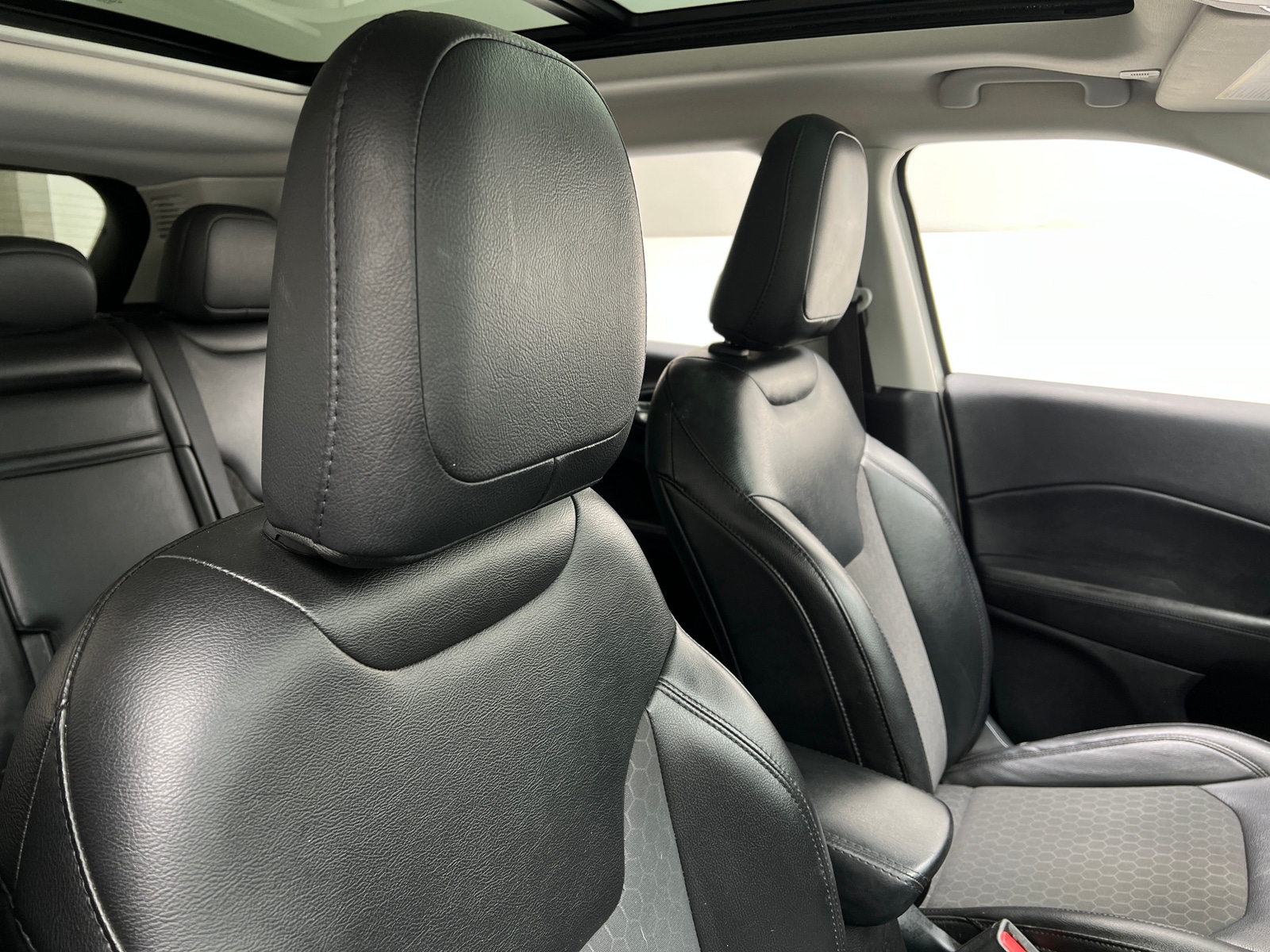 Thumbnail: 2019 Jeep Compass - 2