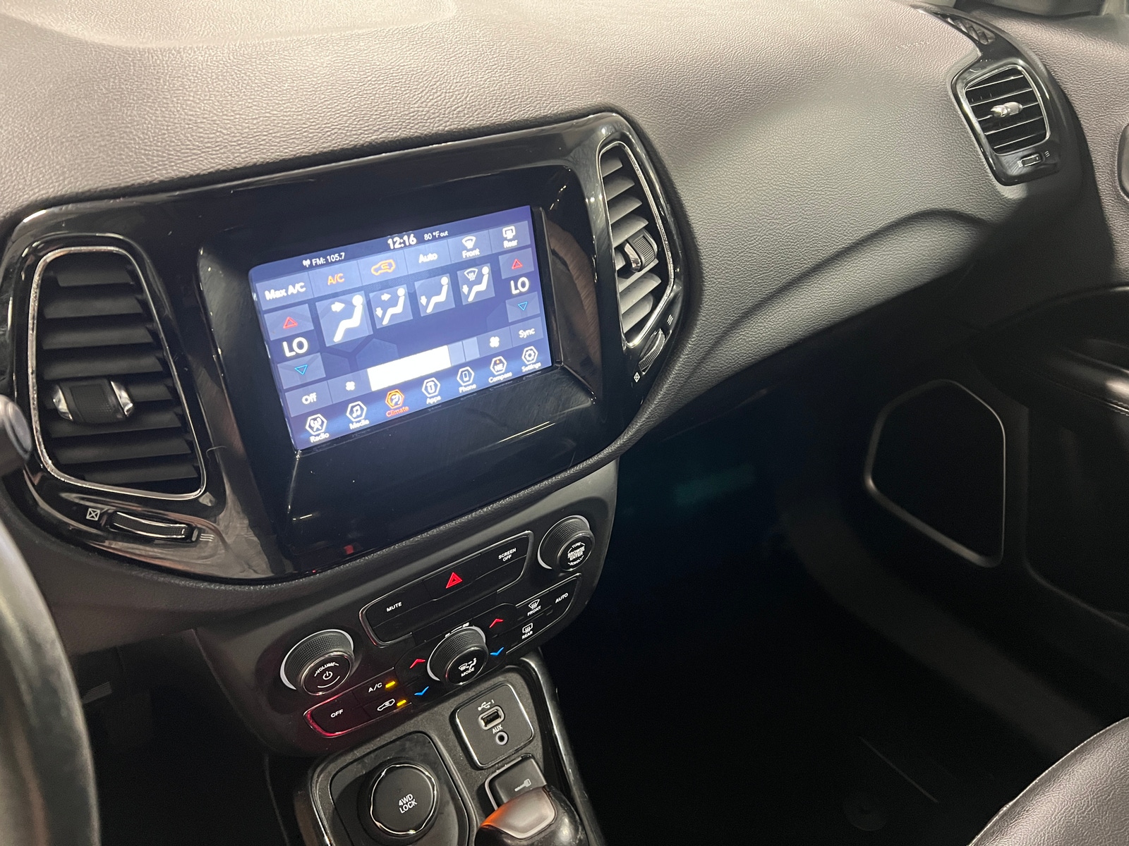 Thumbnail: 2019 Jeep Compass - 4