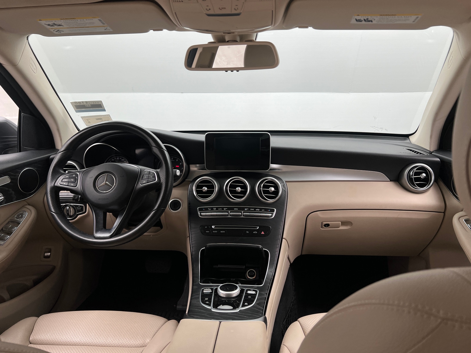 Thumbnail: 2018 Mercedes-Benz GLC - 2