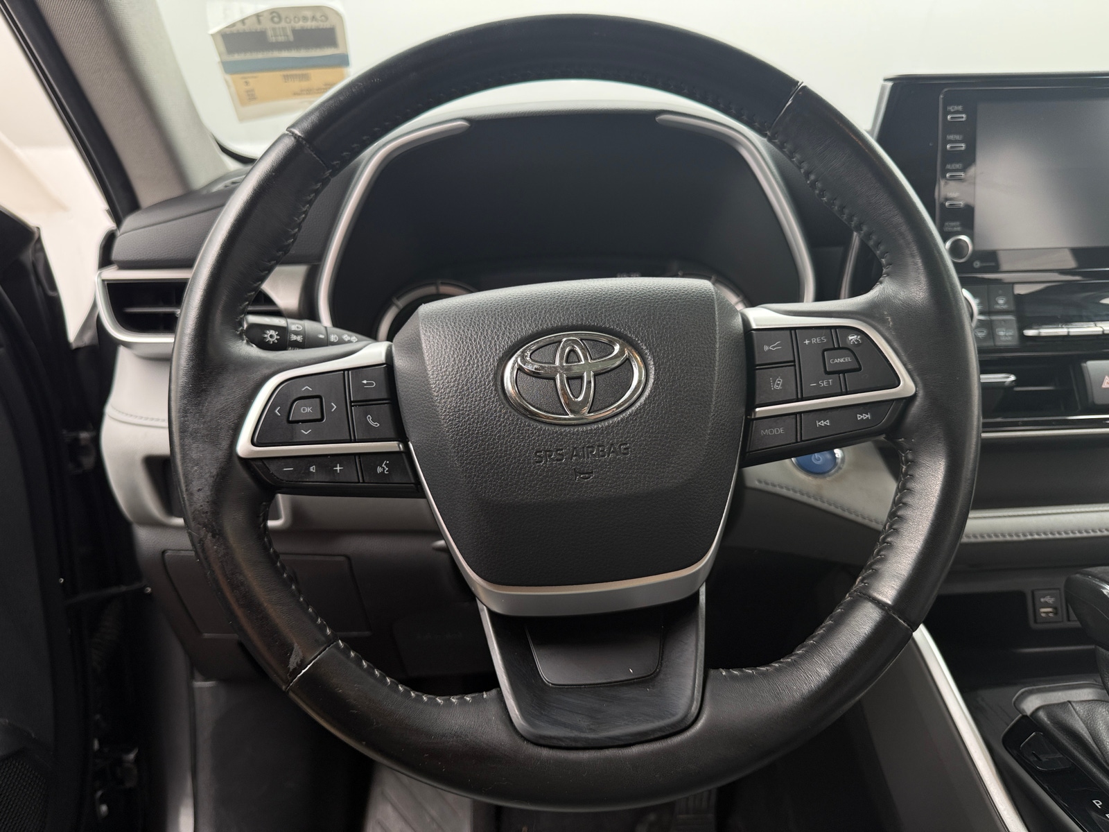 Thumbnail: 2022 Toyota Highlander - 4
