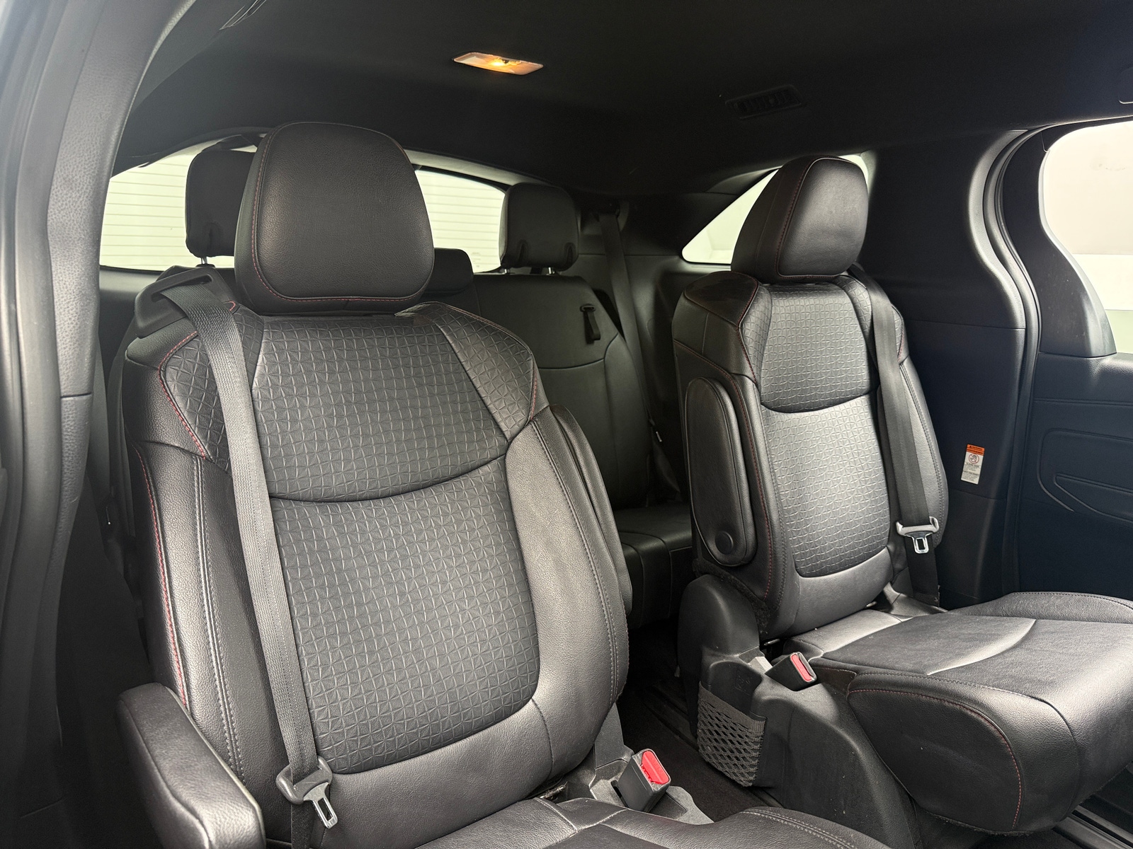 Thumbnail: 2025 Toyota Sienna - 5