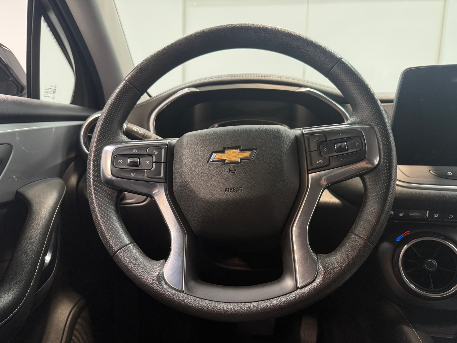 Thumbnail: 2025 Chevrolet Blazer - 5