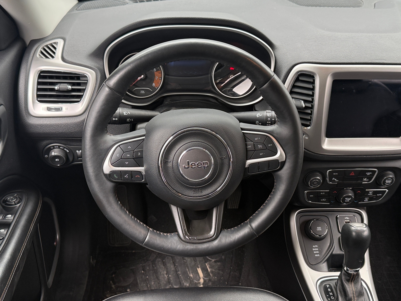 Thumbnail: 2017 Jeep Compass - 5