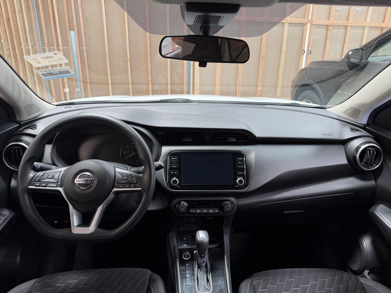Thumbnail: 2021 Nissan Kicks - 3