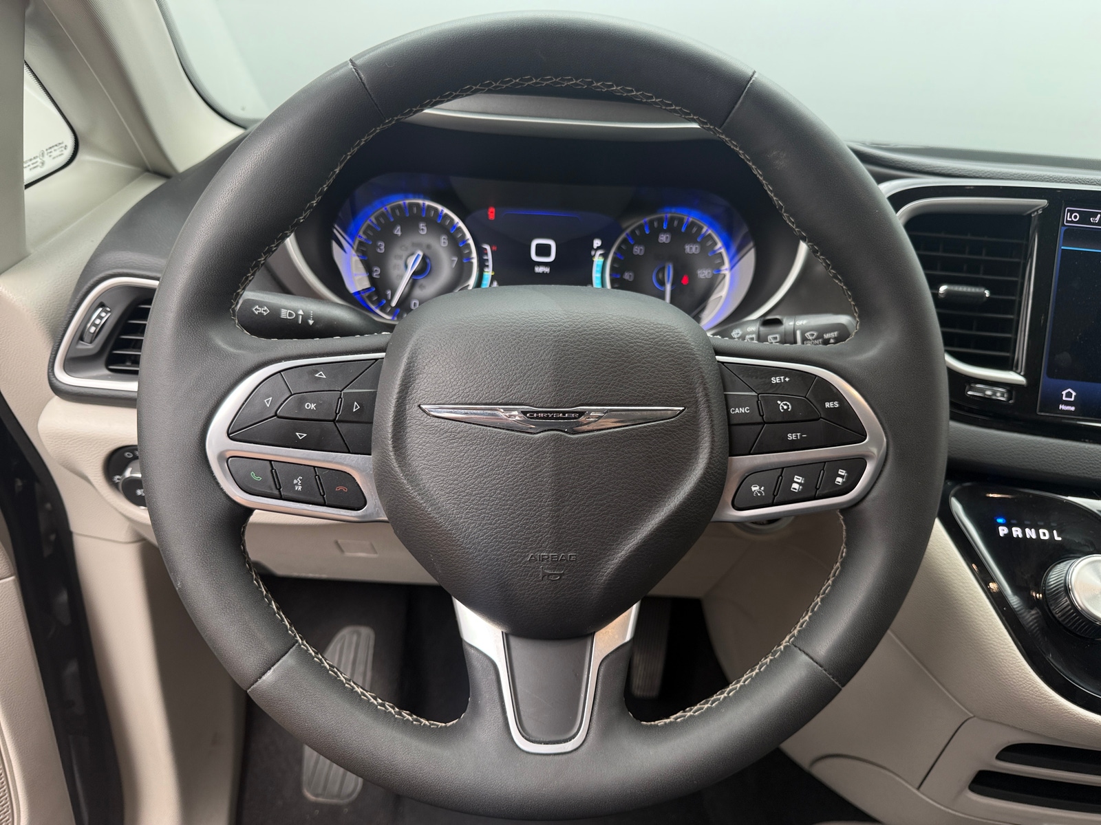 Thumbnail: 2024 Chrysler Pacifica - 4