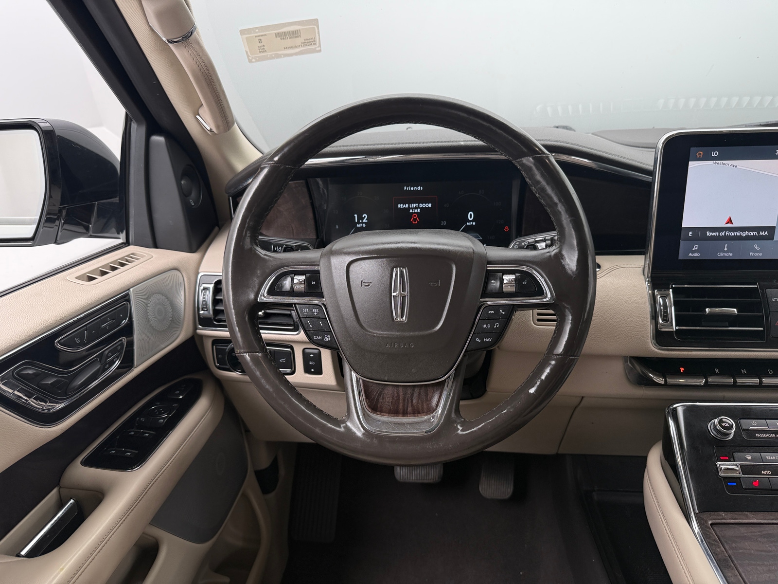 Thumbnail: 2020 Lincoln Navigator - 4