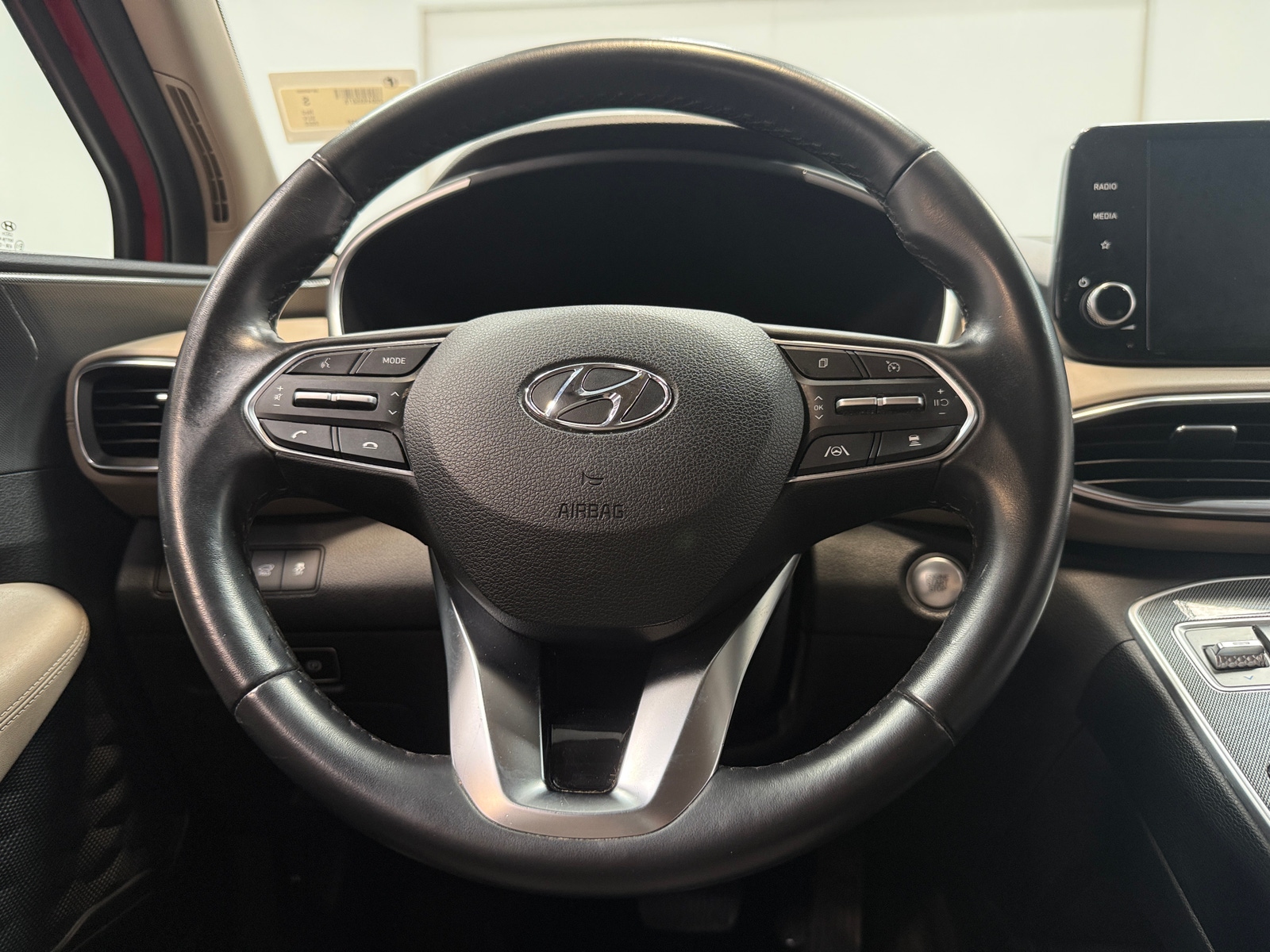 Thumbnail: 2022 Hyundai Santa Fe - 5