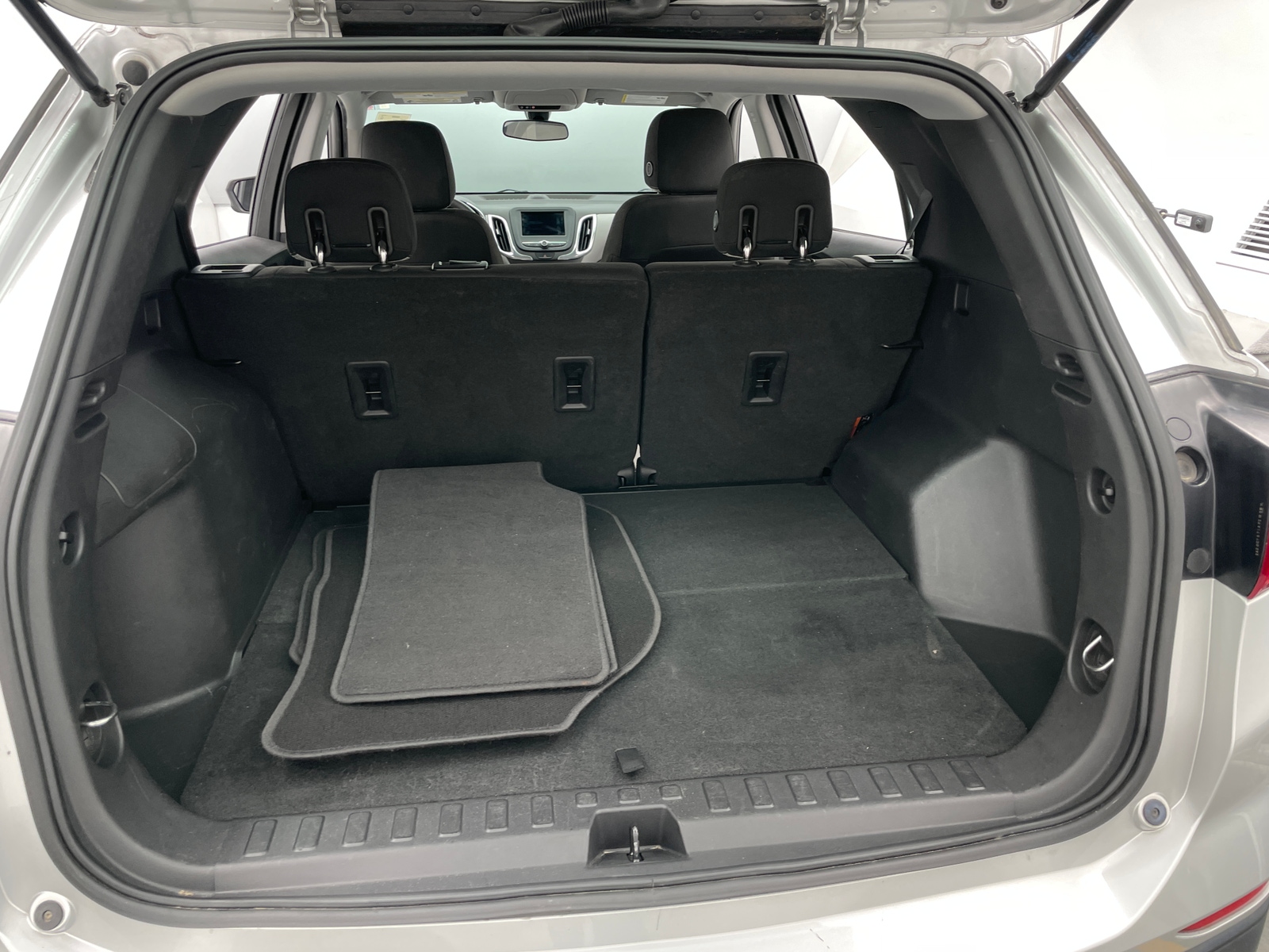 Thumbnail: 2019 Chevrolet Equinox - 7