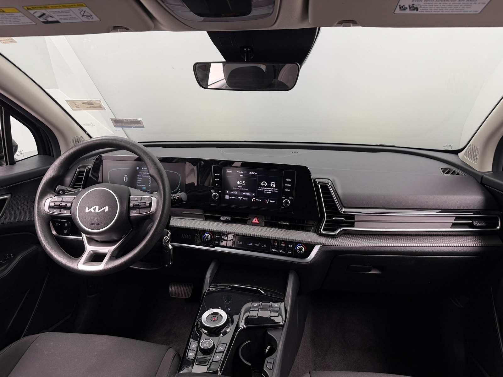Thumbnail: 2023 Kia Sportage - 3