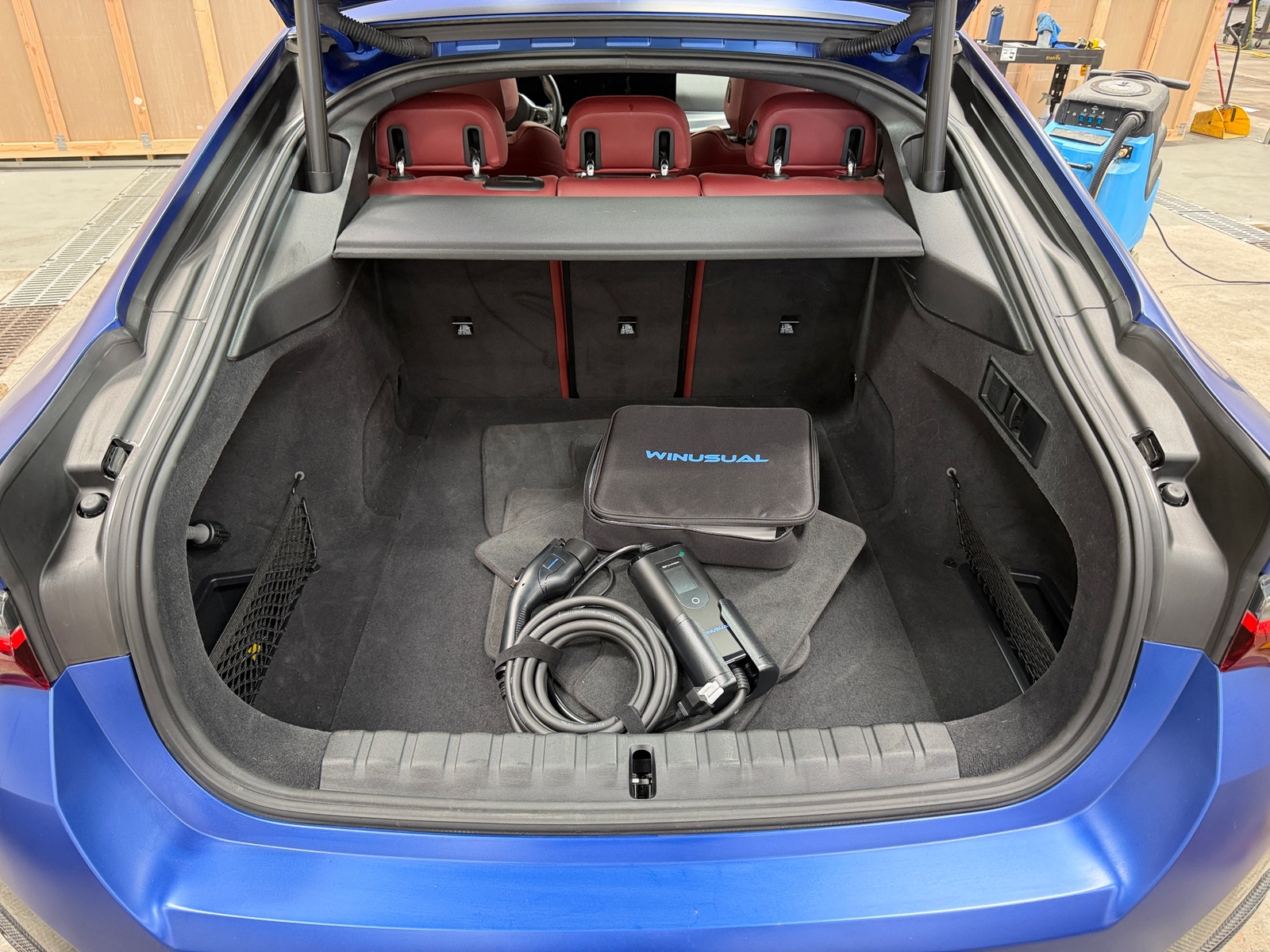 Thumbnail: 2023 BMW i4 - 6