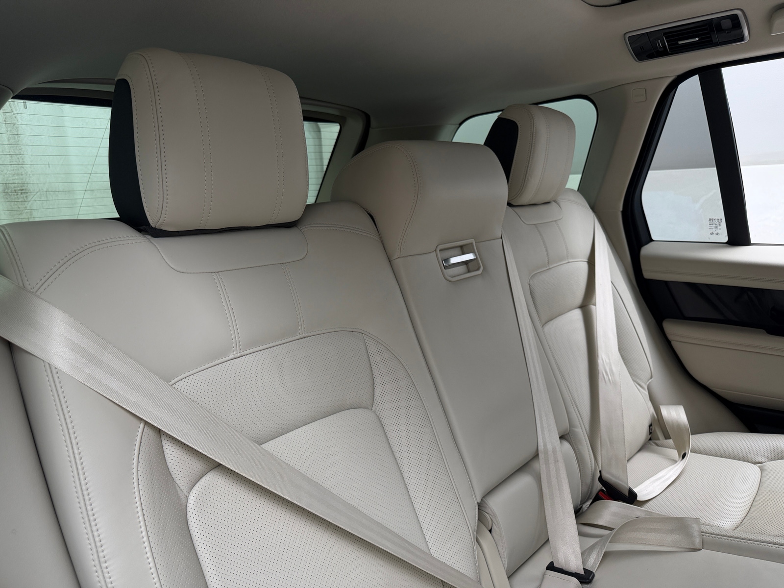 Thumbnail: 2022 Land Rover Range Rover - 5