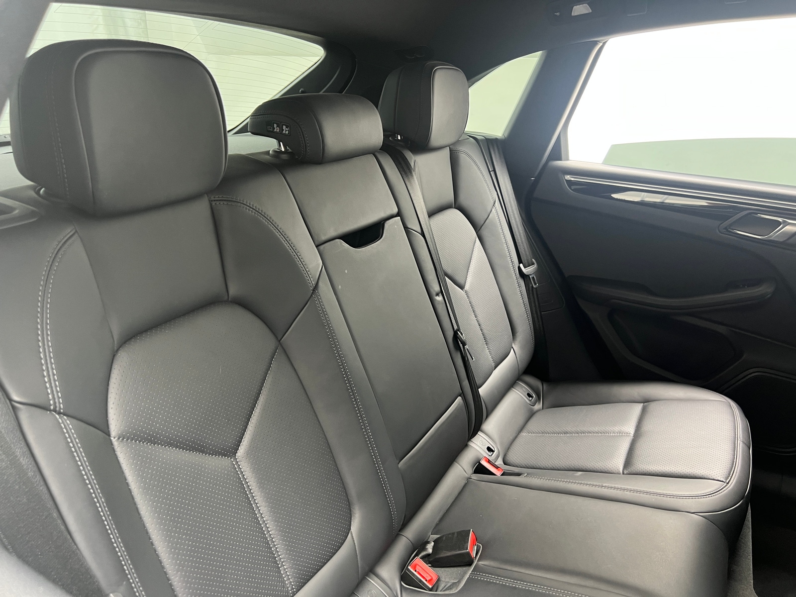 Thumbnail: 2019 Porsche Macan - 5