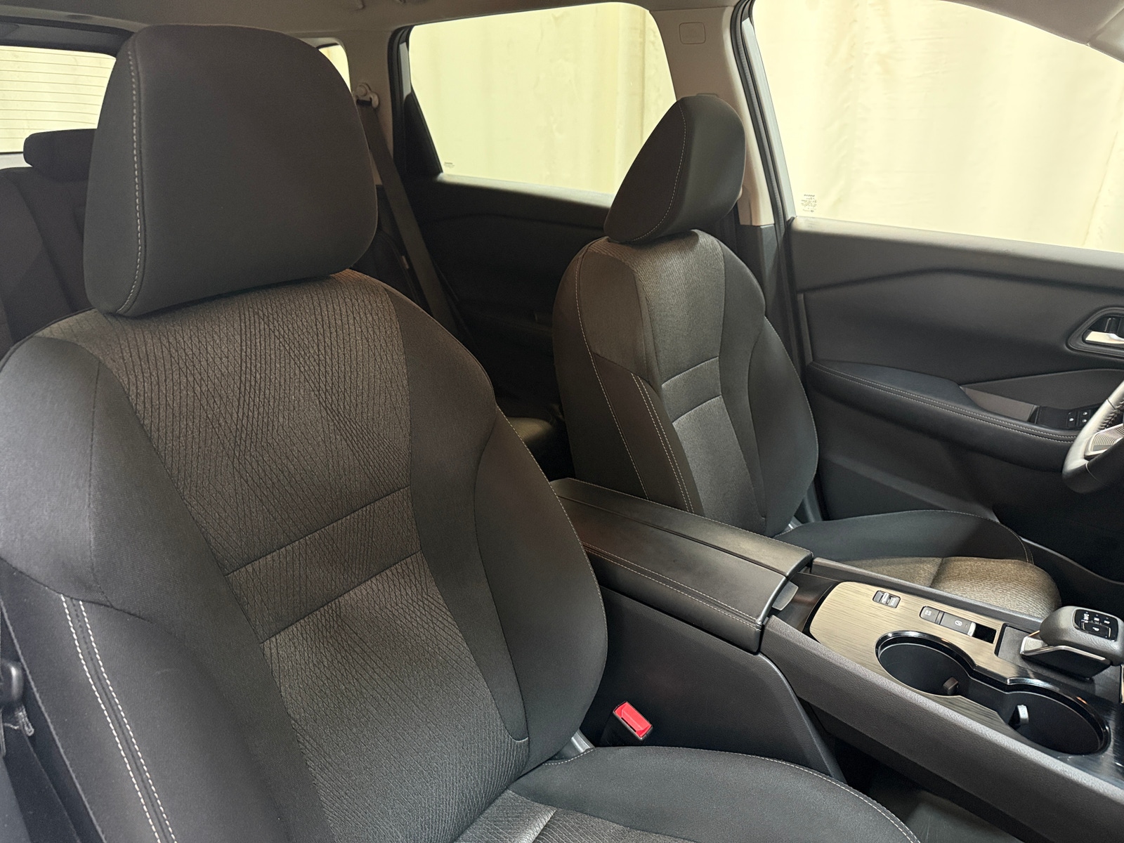 Thumbnail: 2025 Nissan Rogue - 2