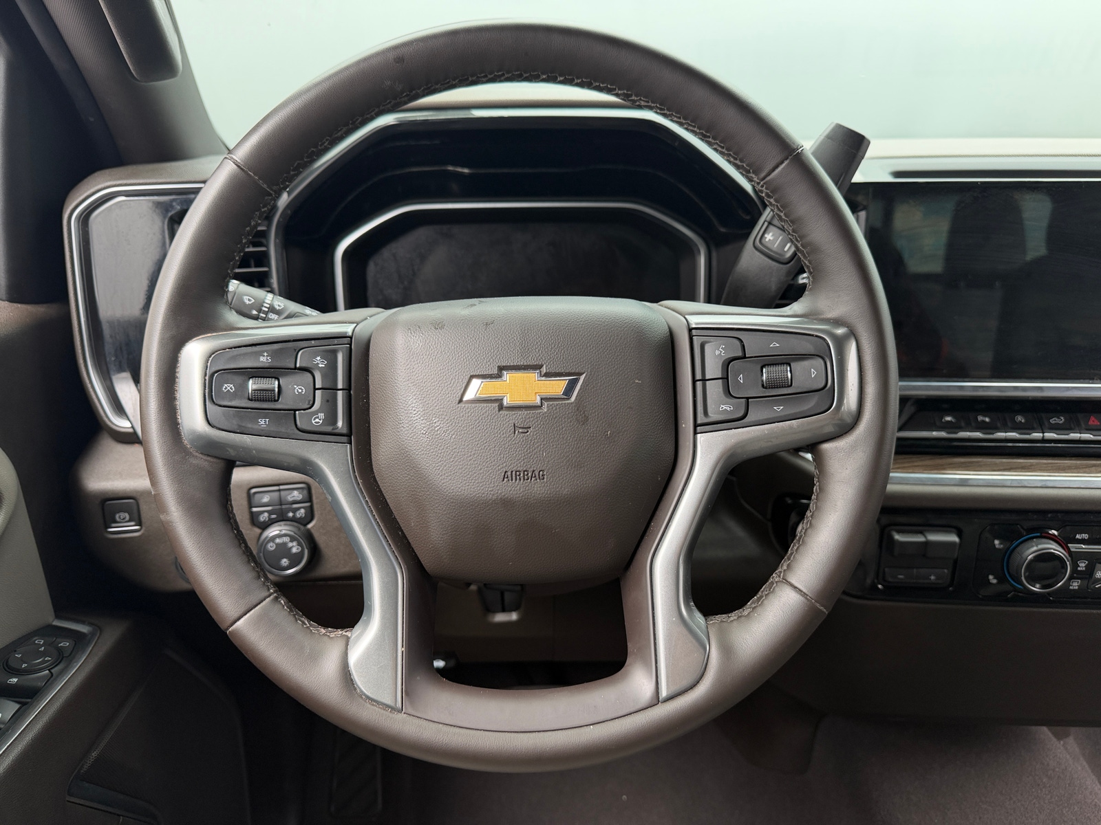 Thumbnail: 2023 Chevrolet Silverado 1500 - 5